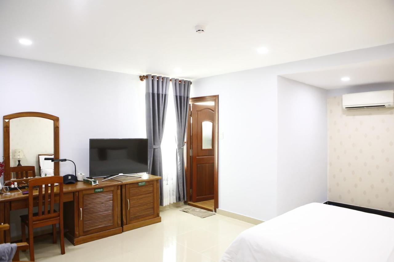 Phu An Hotel Хошимин Экстерьер фото