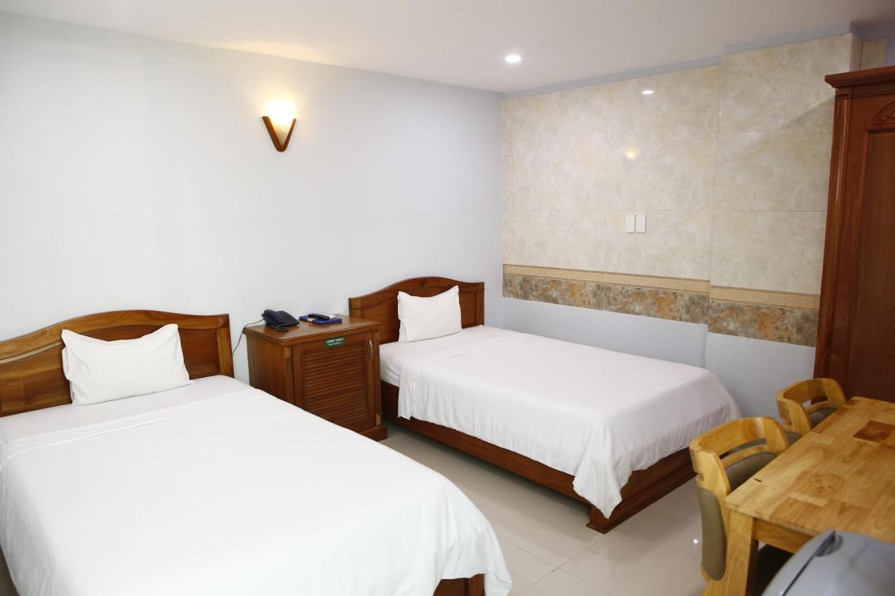 Phu An Hotel Хошимин Экстерьер фото