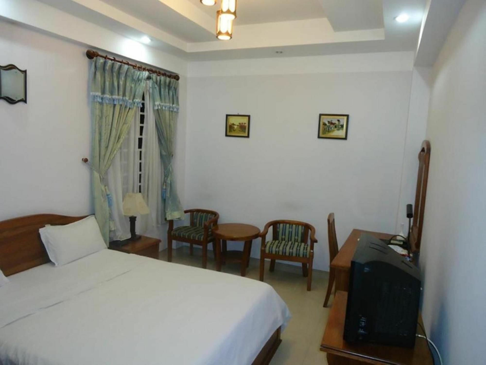 Phu An Hotel Хошимин Экстерьер фото