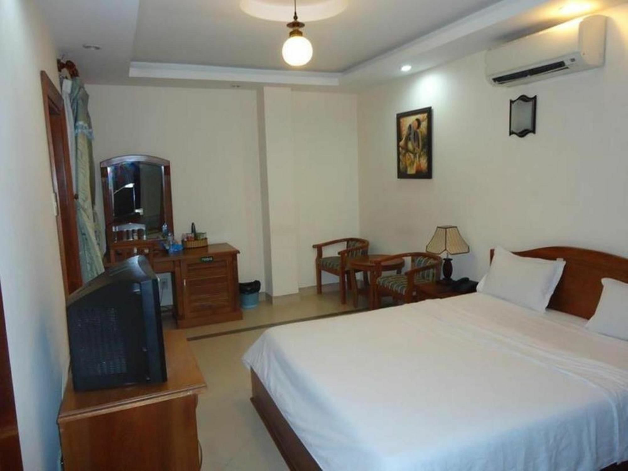 Phu An Hotel Хошимин Экстерьер фото