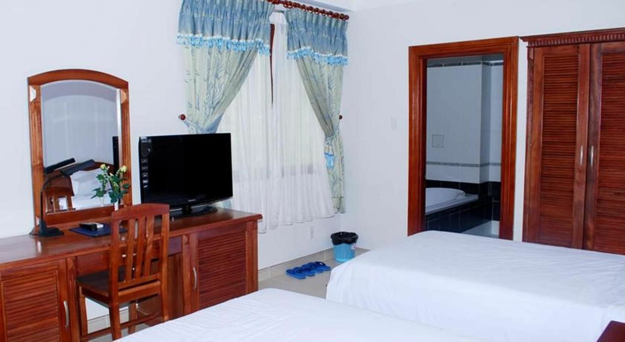 Phu An Hotel Хошимин Экстерьер фото