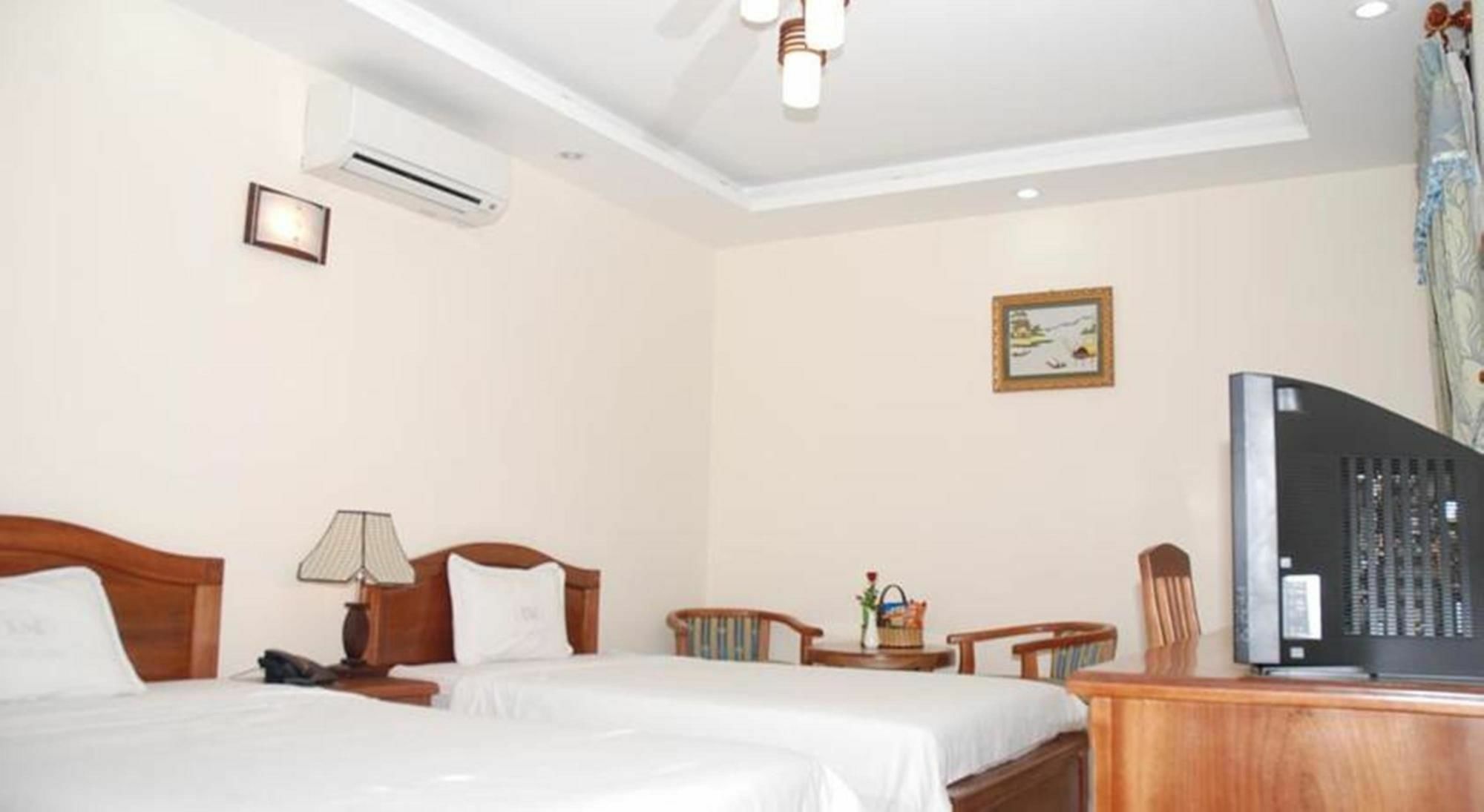 Phu An Hotel Хошимин Экстерьер фото